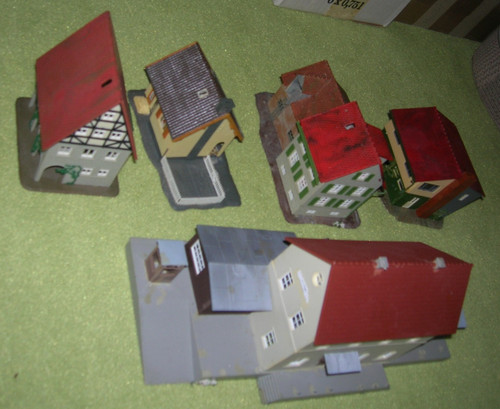 Dorf mit bahnhof wohnhaus - h0,